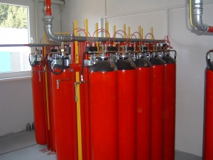 Baterie lahví s oxidem uhličitým